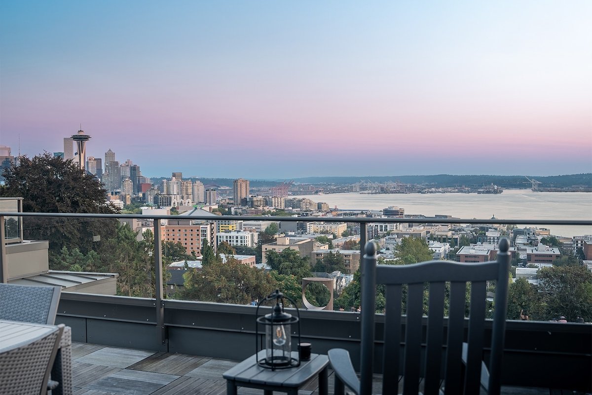 PH style Lux w/THE Seattle “Post Card” view too gallery image 4