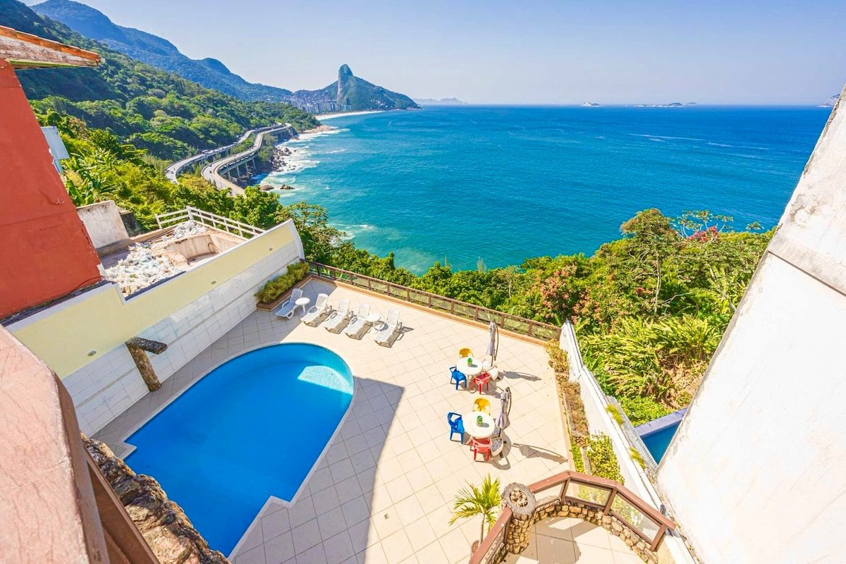 Mansão na Joatinga! De Frente ao Mar c/ 6 Suítes! gallery image 2