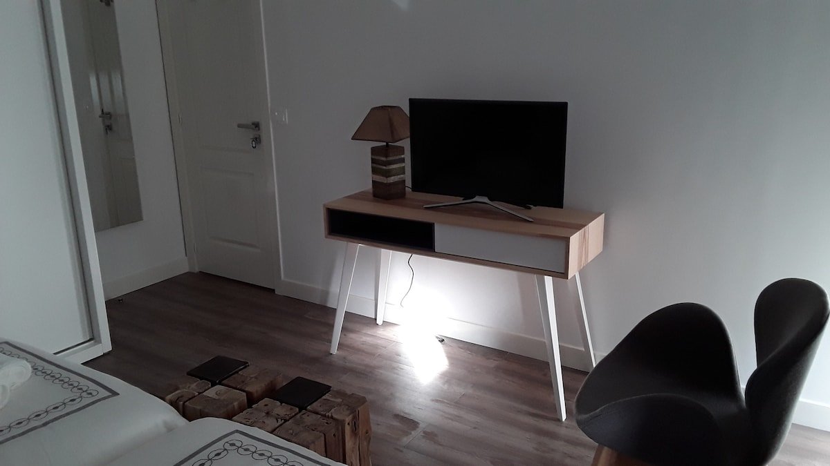 * New 150m2 apt * – Shades of Grey – Lisbon gallery image 3