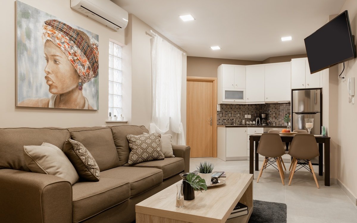 Monastiraki Urban Apartment, next to the Metro. gallery image 2