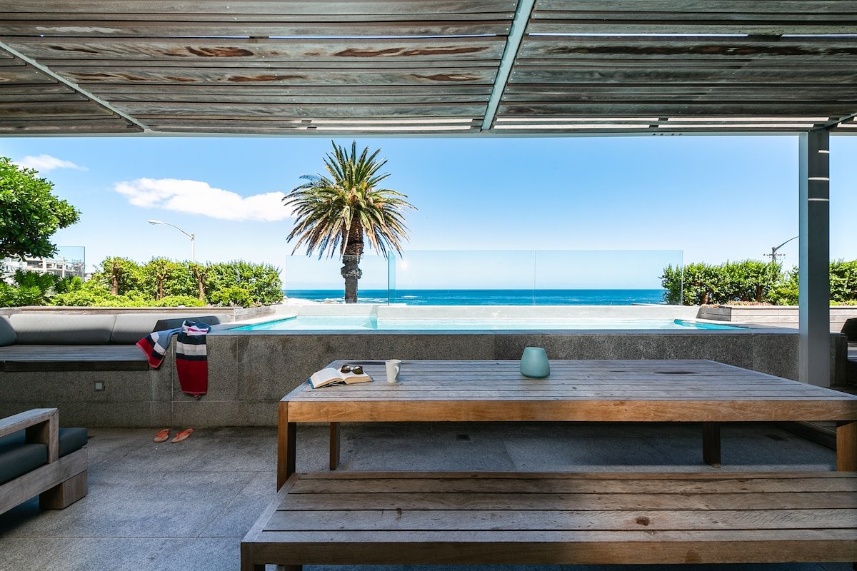 Waters Edge – Luxury Villa – Camps Bay gallery image 2