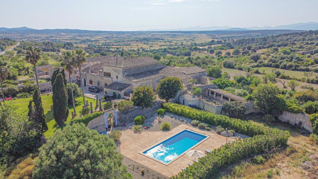 Son Costa, villa típica mallorquina con piscina gallery image 4