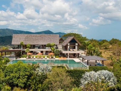 Praana Residence: Gym & Cinema