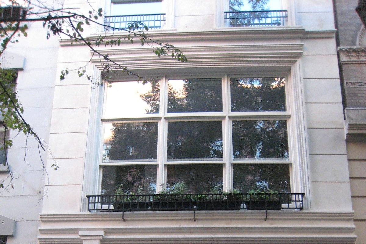 Magnificent Townhouse – Upper East Side – NYC gallery image 4