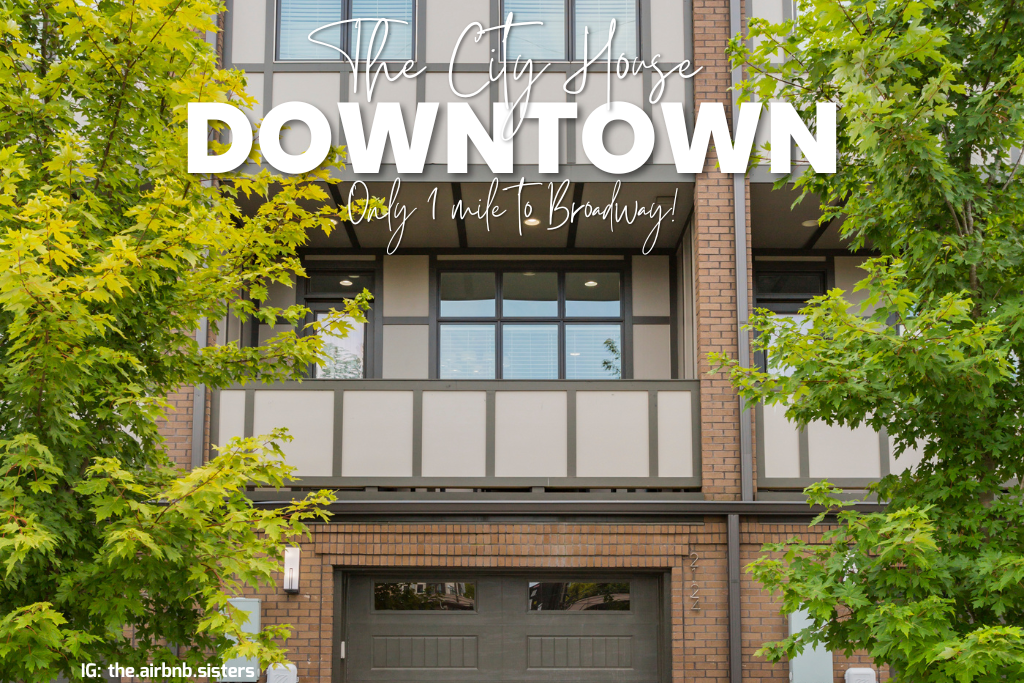 The City House – 1 mile to Broadway/Sleeps 12!