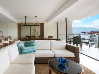 Live Aqua Club Marina Condo 2 Bedrooms