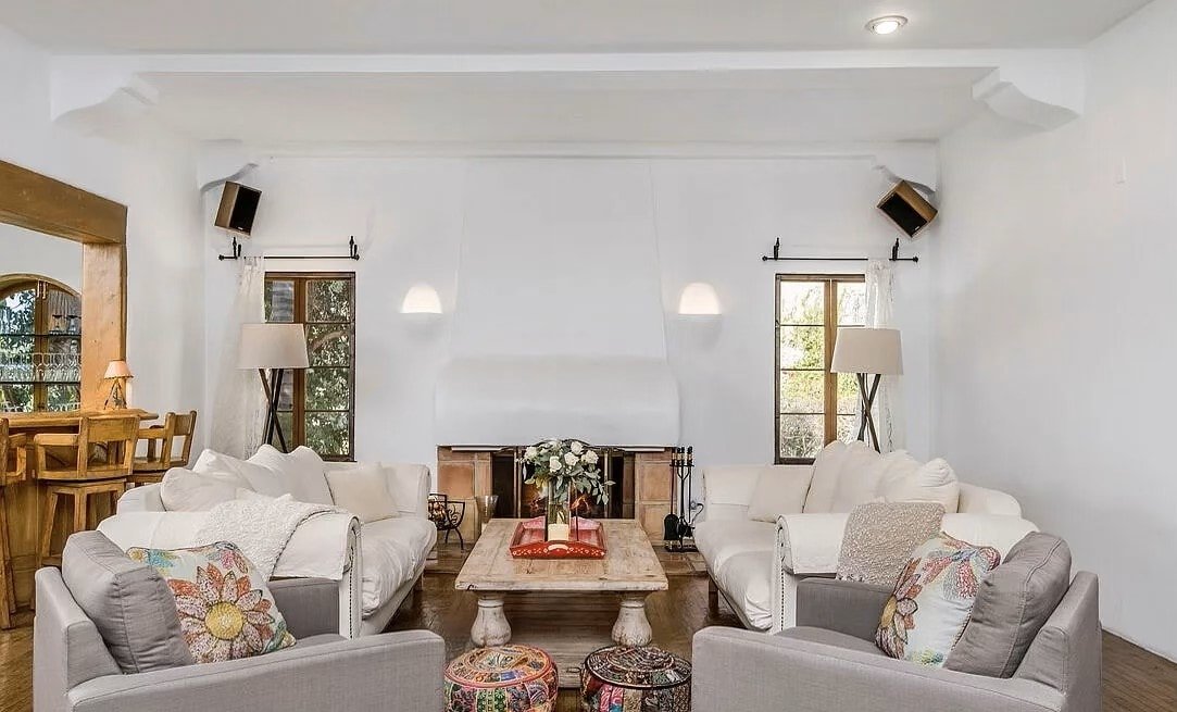 Luxurious Mediterranean Villa in Hollywood Hills gallery image 5