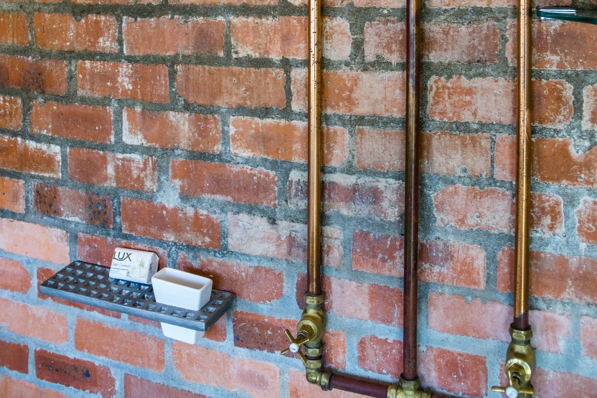 Eclectic Beach House Close to the Best Kite Surfing Strip gallery image 3