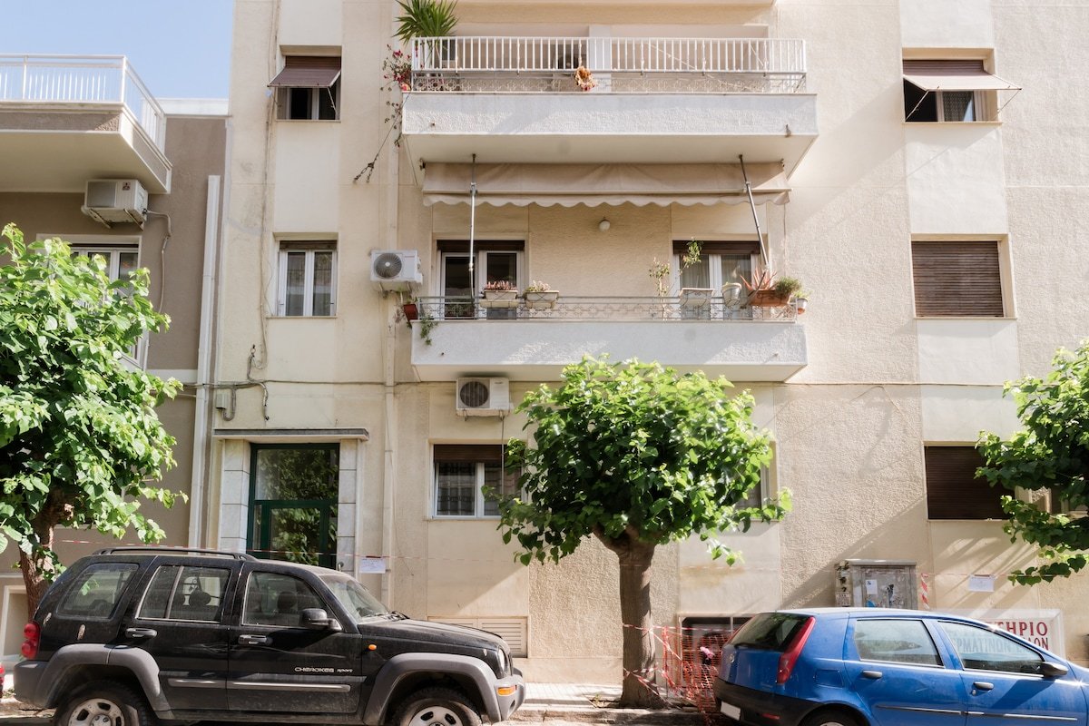 Walk to The Acropolis From a Penthouse in Koukaki gallery image 3