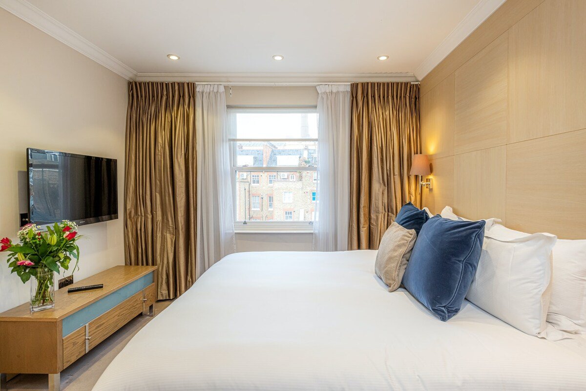 Knightsbridge Executive Two Bedroom Apartment gallery image 5
