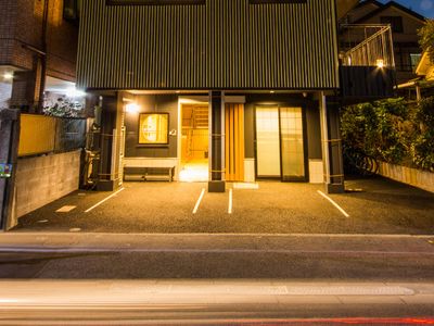 5 bedroom+6 toilets+3 showers, drop luggage 9am~