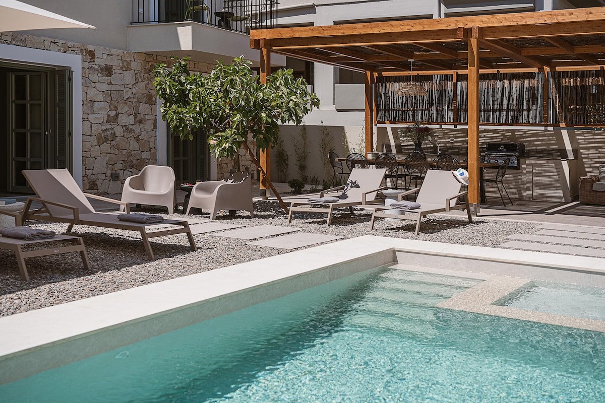 City Moments Villa I Free* Indoor Heated pool gallery image 4