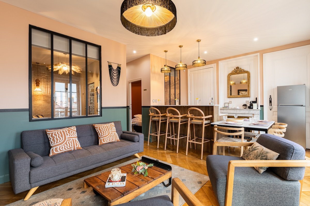 Host Inn* Natty Sūite – panoramic view old town gallery image 2