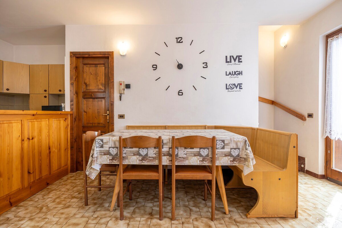 【ღ Villa Prato Ovest ღ】Giardino privato+Box+WiFi gallery image 5