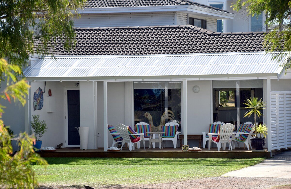 Stingray Beachhouse gallery image 3