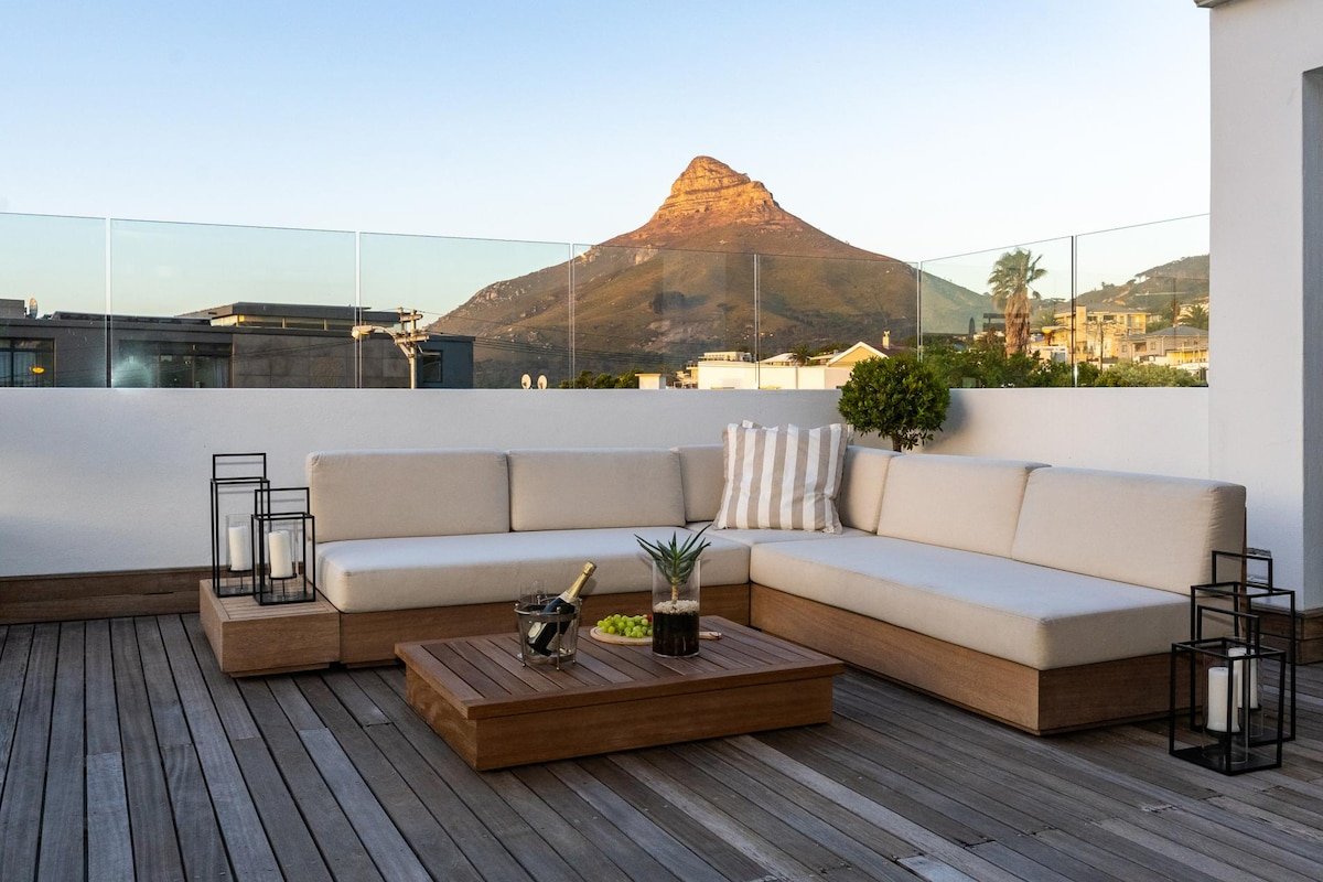Maison De La Mer – Luxury Camps Bay Villa gallery image 3