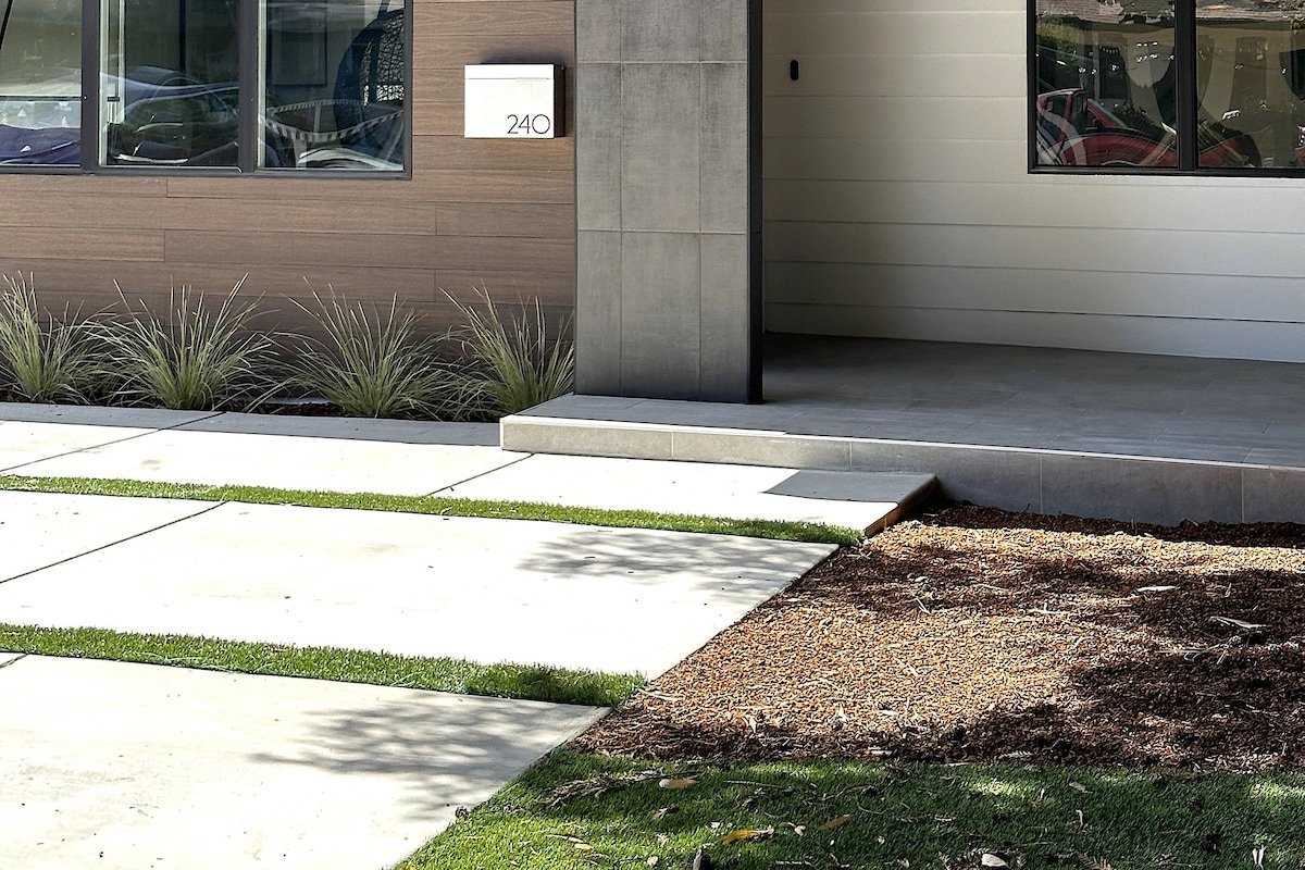 Upscale Modern House Near Mountain View Downtown gallery image 2