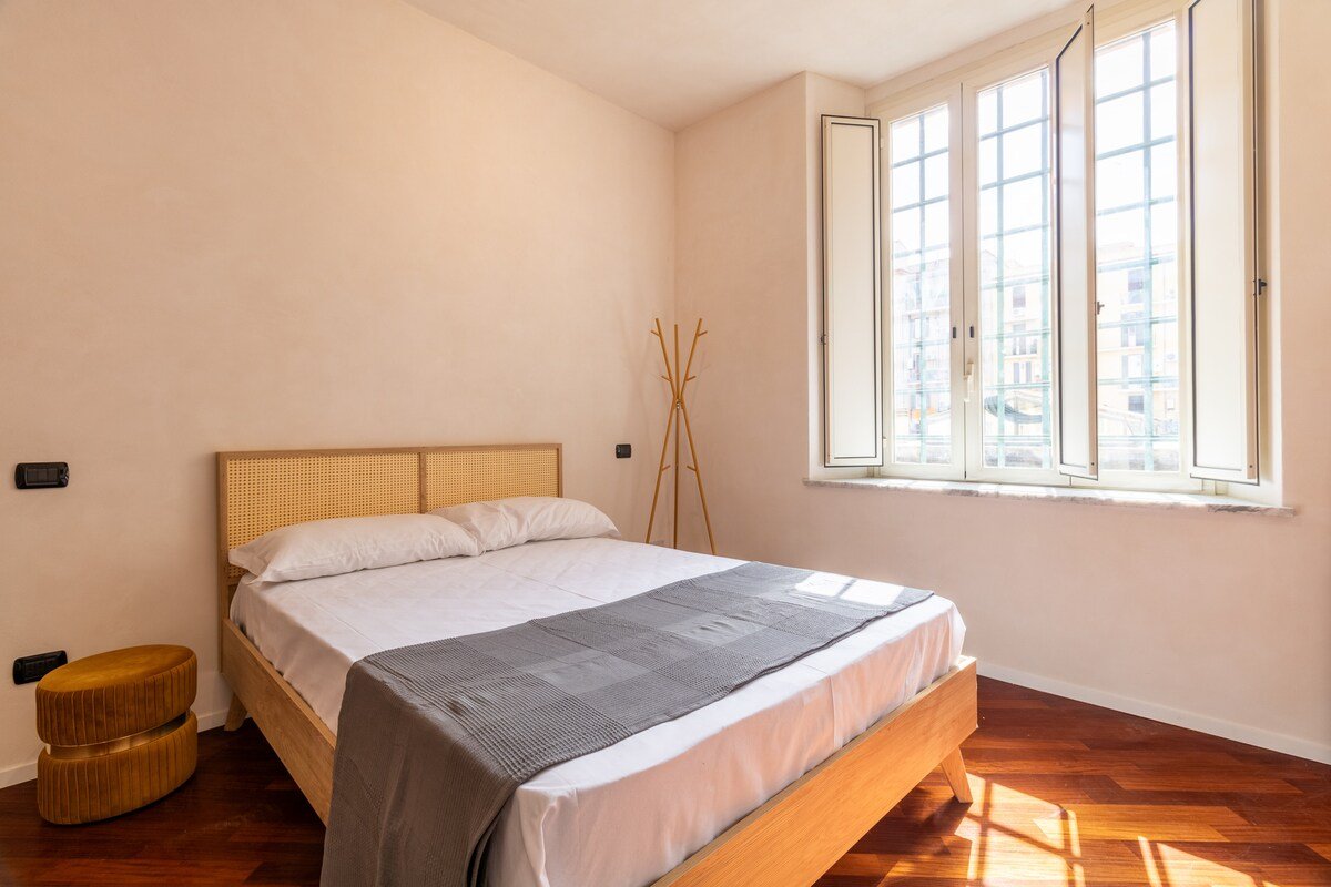 Renovated Apt Next to St. Peter gallery image 2