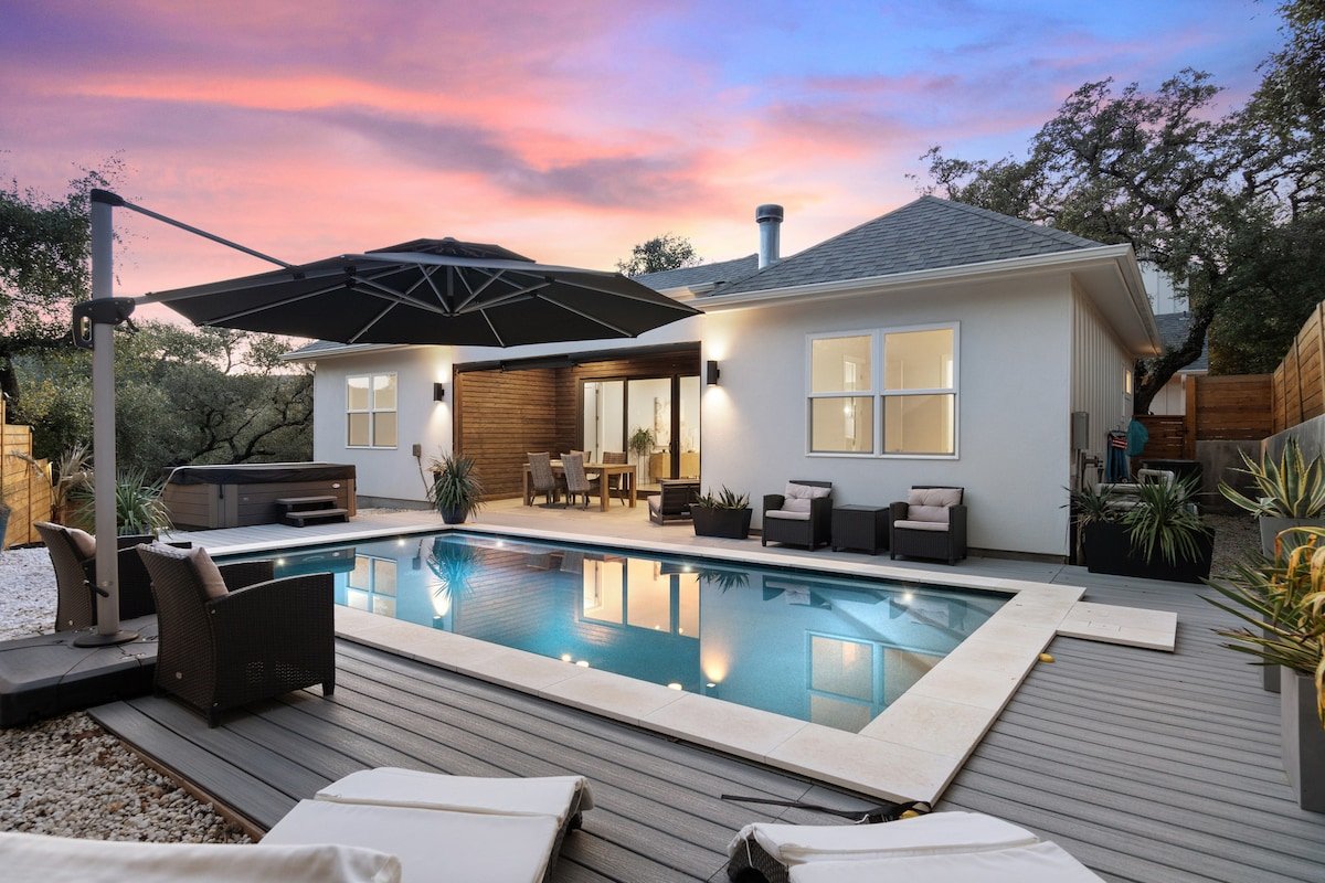 Luxury Home – Heated Pool & Jacuzzi – Lake Austin gallery image 5
