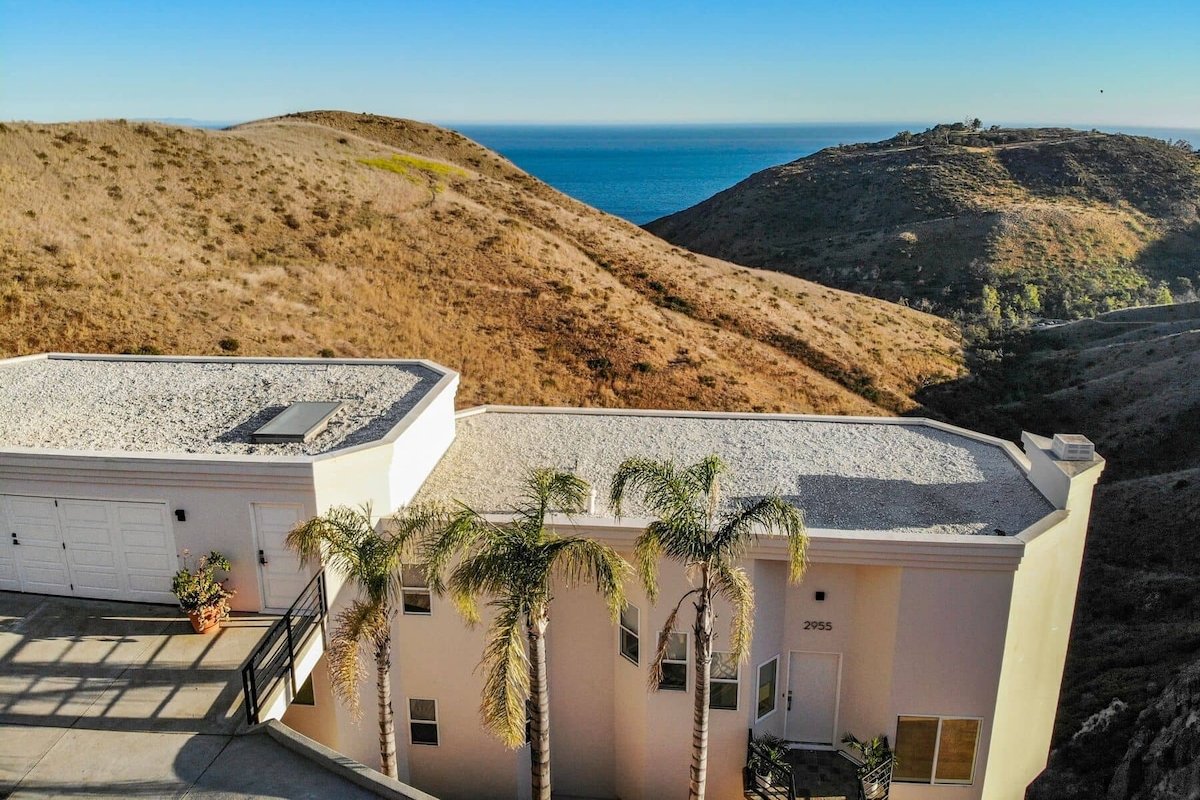 Breathtaking Malibu Ocean View Sanctuary gallery image 3