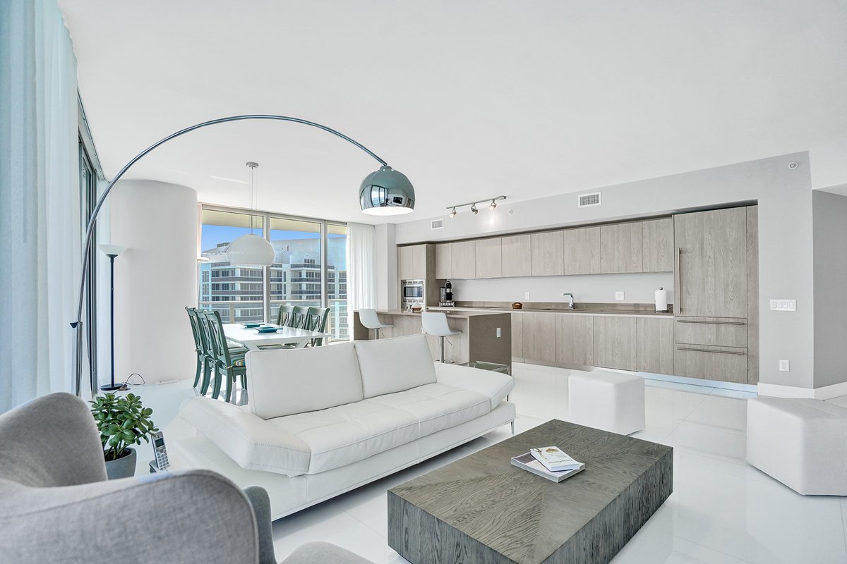 Wall 2 Wall Paradise Direct Ocean front Penthouse