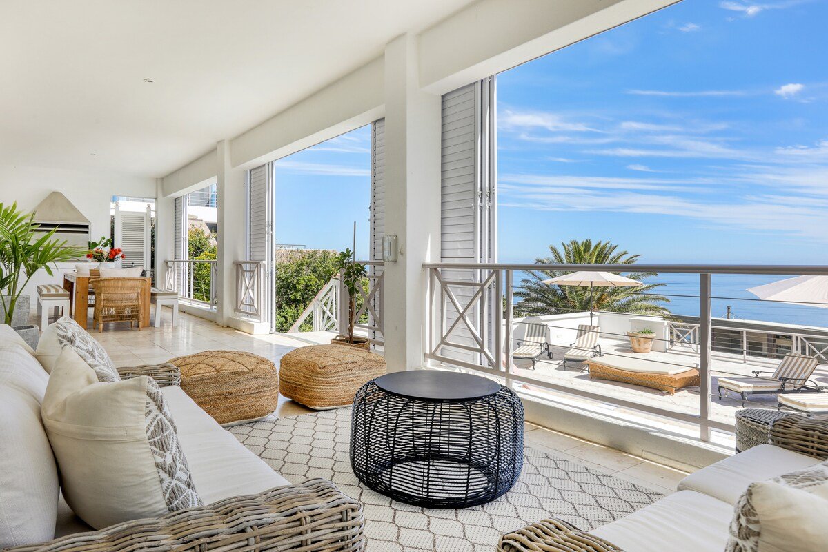 Camps Bay Family Home gallery image 5