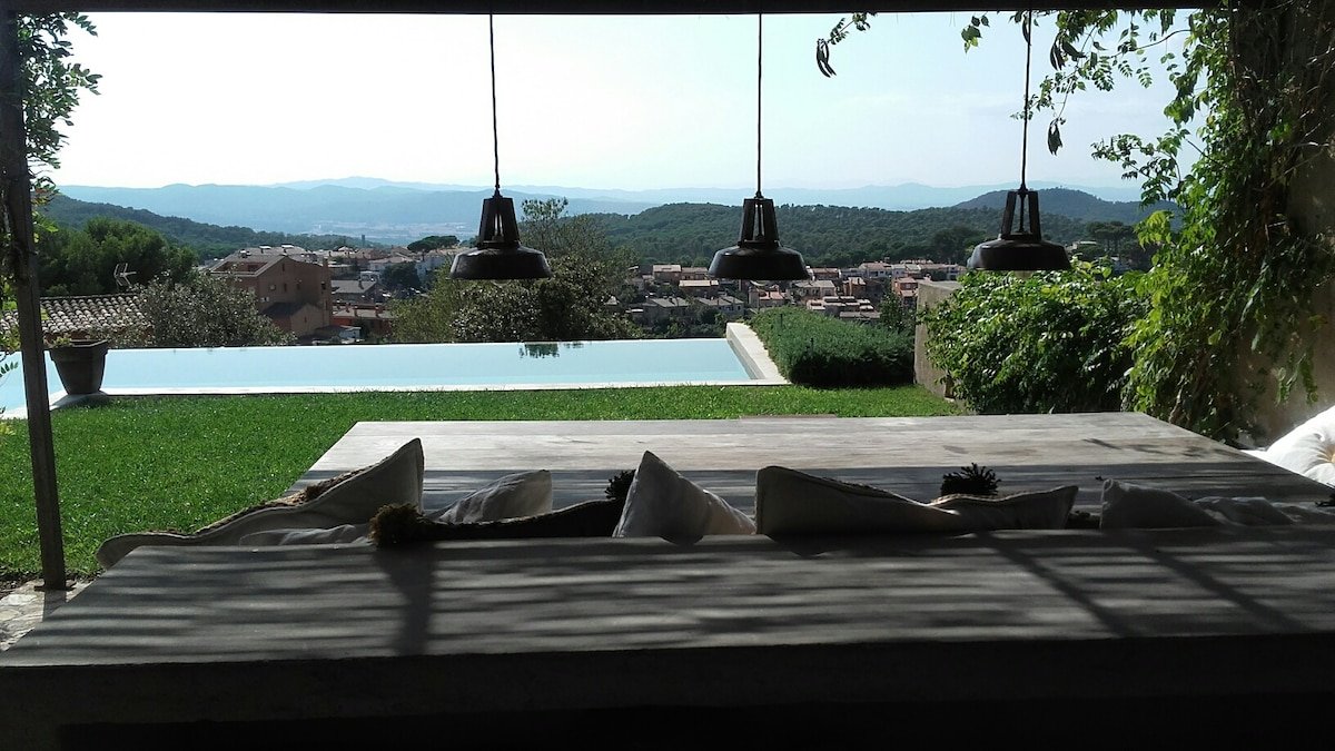 Begur incredible village house, pool, parking gallery image 2