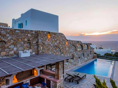 Villa Omnia, by Mykonos Rocky Villas