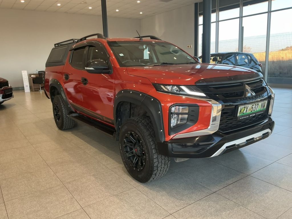 MITSUBISHI TRITON 2.4 Di-DC XTREME 4X4  for Sale in South Africa