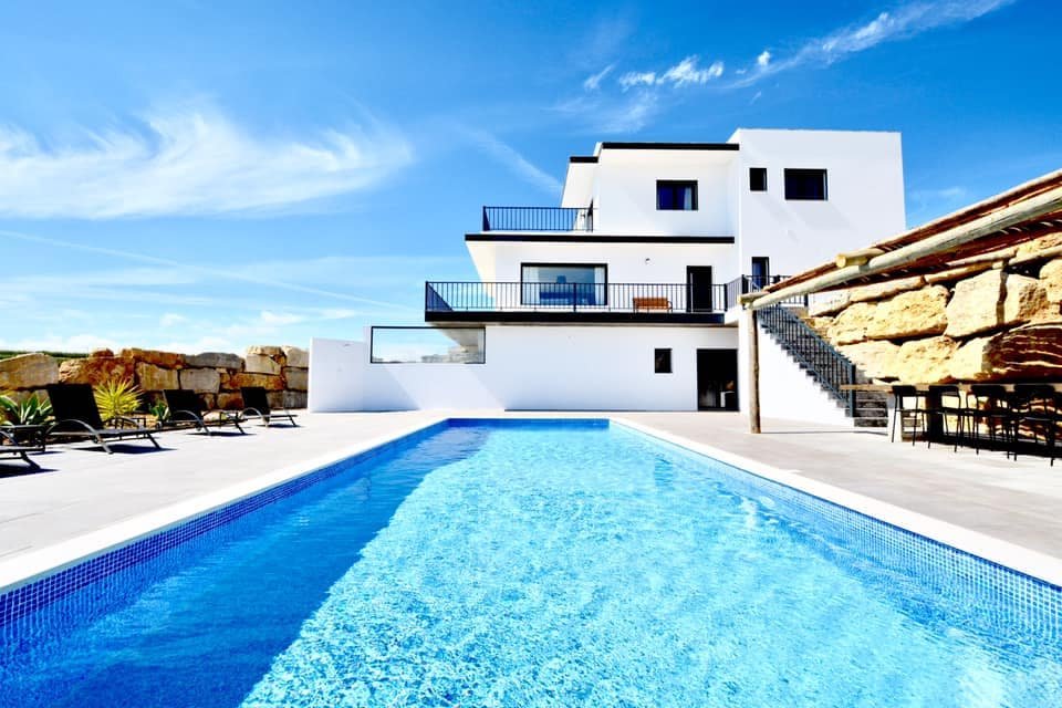 Private Villa The Maverick w/ own pool & garden gallery image 2