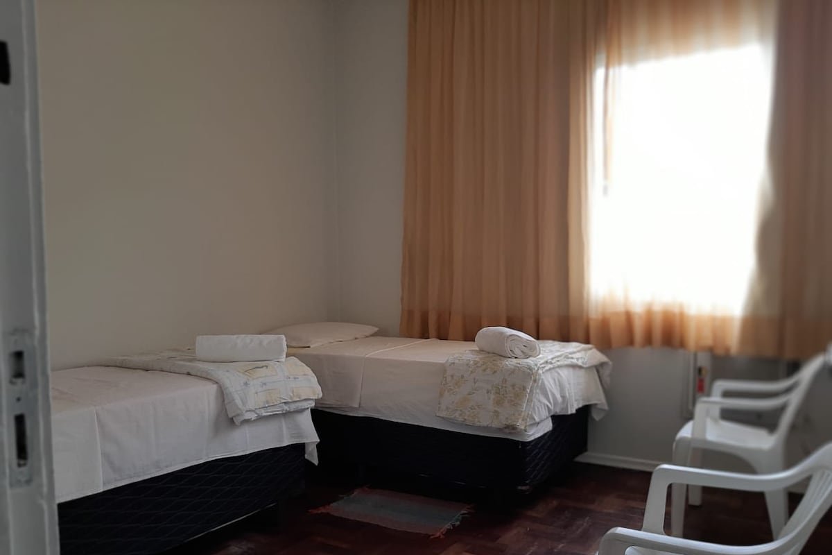 Apto 2 quartos no coração de Copacabana (6 vagas). gallery image 5