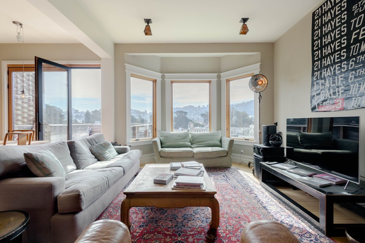Gorgeous Serenity in the City with Views near Haight Ashbury Golden Gate Park gallery image 3