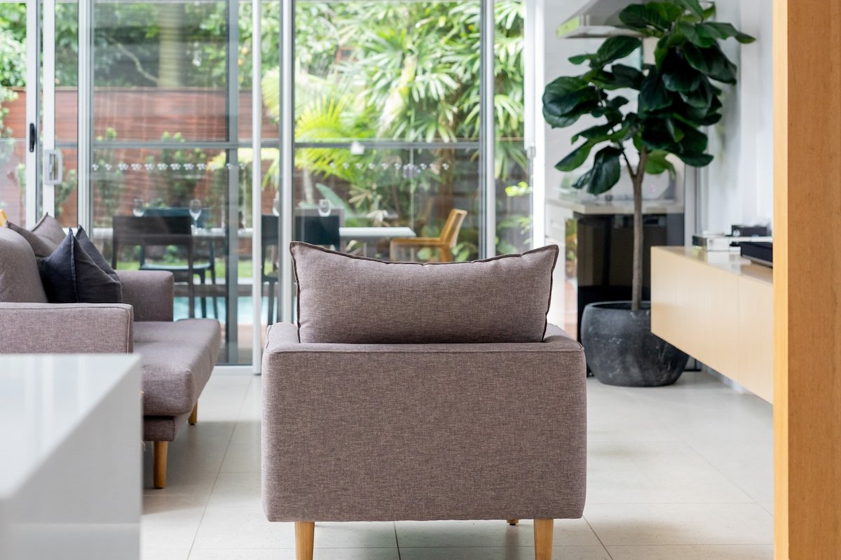 Walking distance to beach….Sunshine Beach Gem gallery image 4