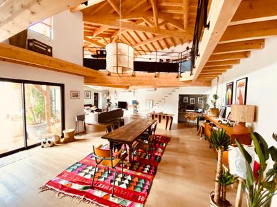 Maison en bois familiale avec piscine