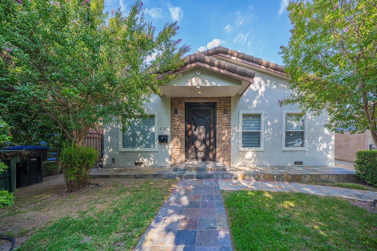 Media District Burbank Airport gallery image 3