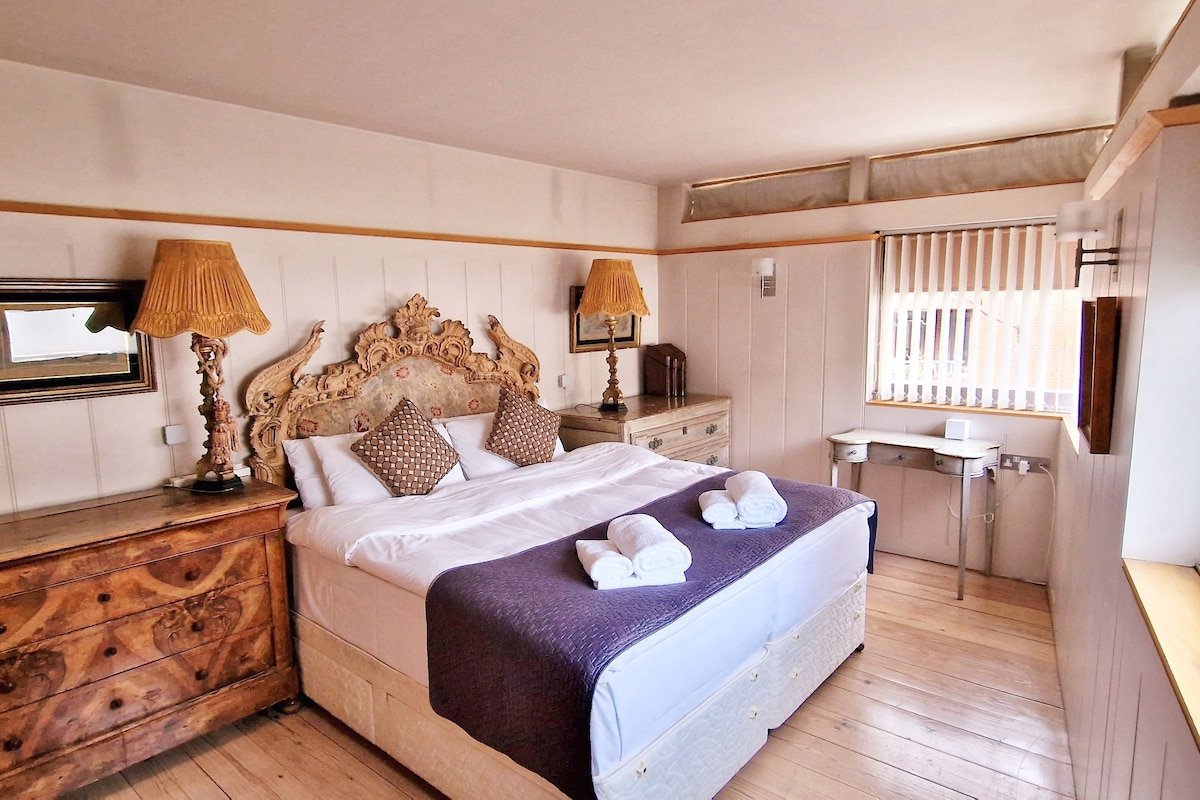 Luxurious mews house in Dublin 4 gallery image 4