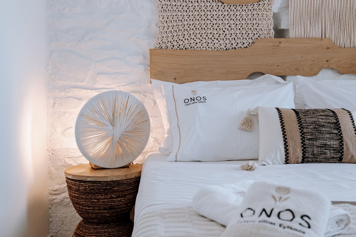 Onos Luxury Villas Kythnos Two gallery image 5
