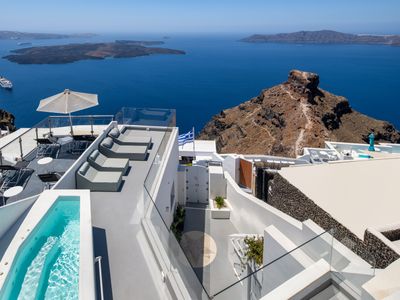 Luxury 3 bdr villa with heated plunge pool