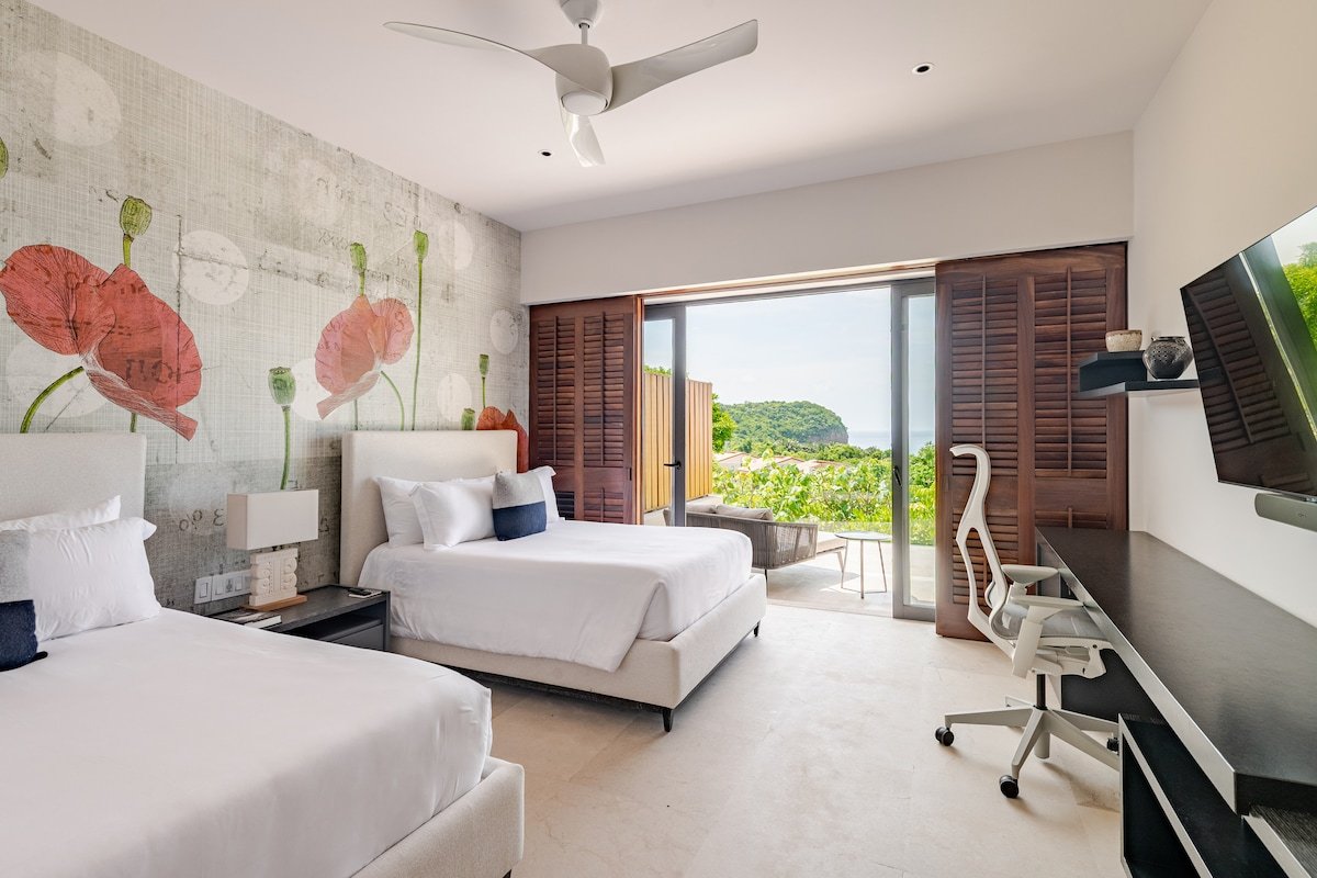 Iyari Estates Luxury Villa With Views and Pool gallery image 2