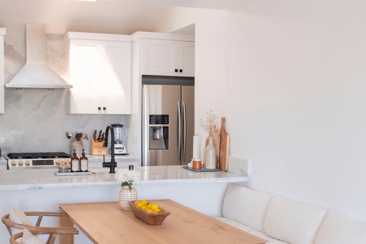 Modern Silver Lake house steps from Sunset Blvd gallery image 4