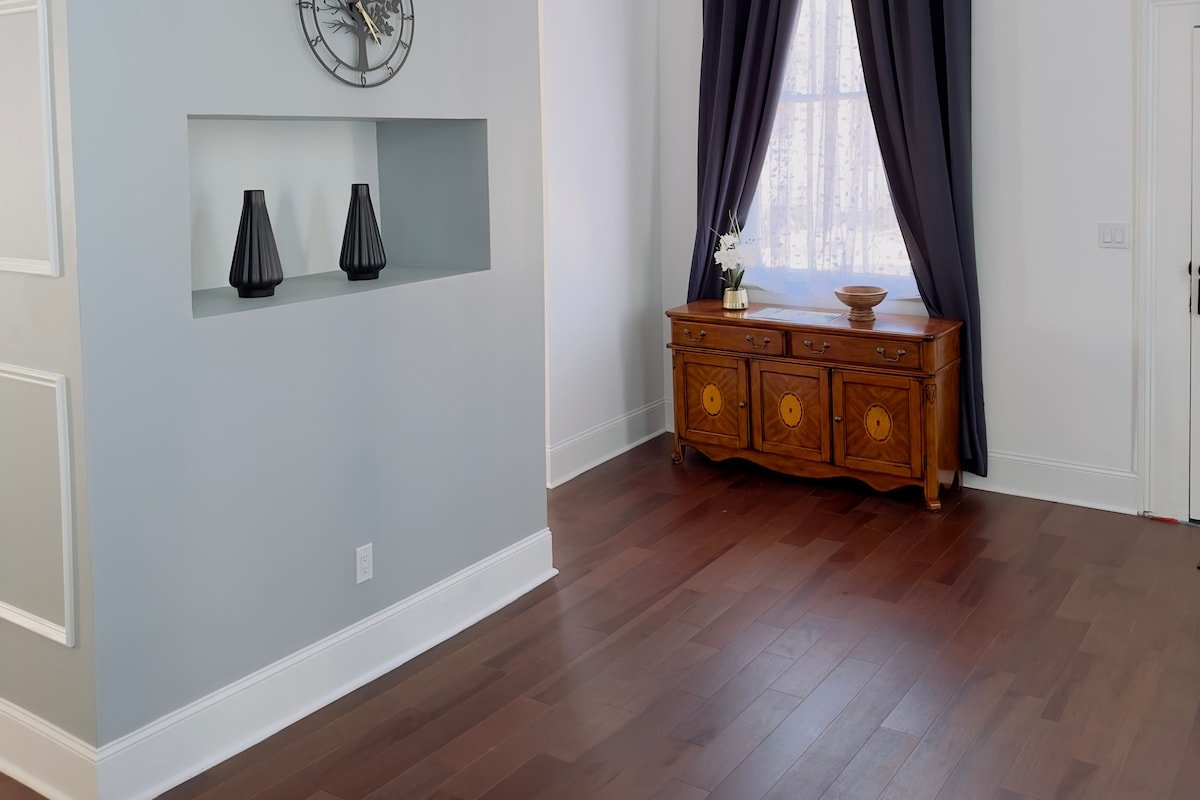 The Luxurious French Quarter Home. gallery image 5