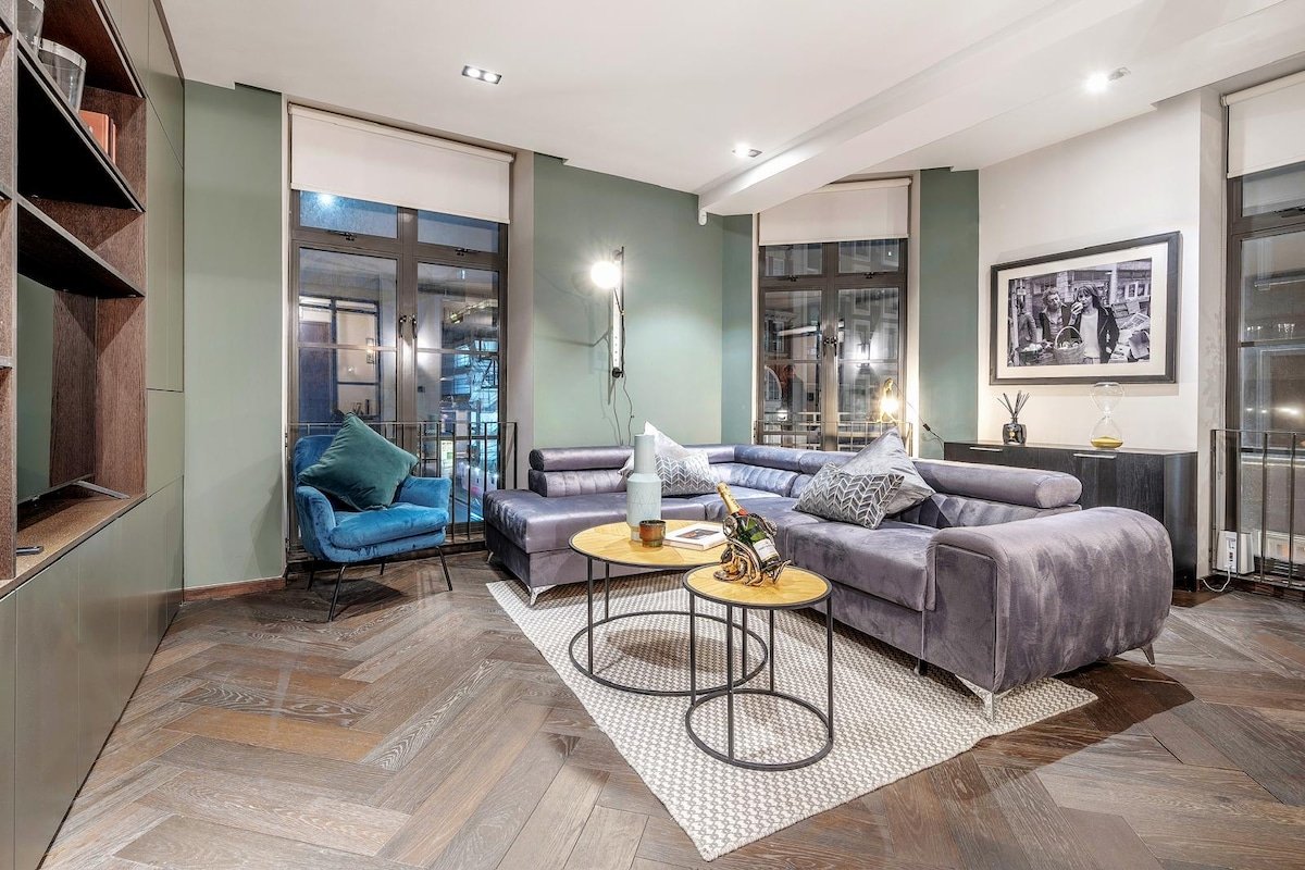 Stylish 2-Bedroom Apartment in the Heart of Soho gallery image 2