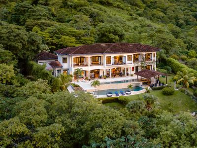 Luxury 8BR Oceanview Villa with Chef & Concierge