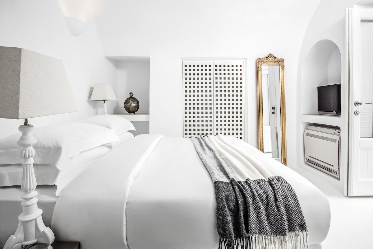 Erossea Villa Imerovigli Santorini gallery image 4