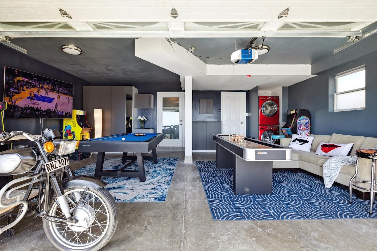 Oceanview Luxury • Hot Tub & Game Room • Near SF gallery image 3