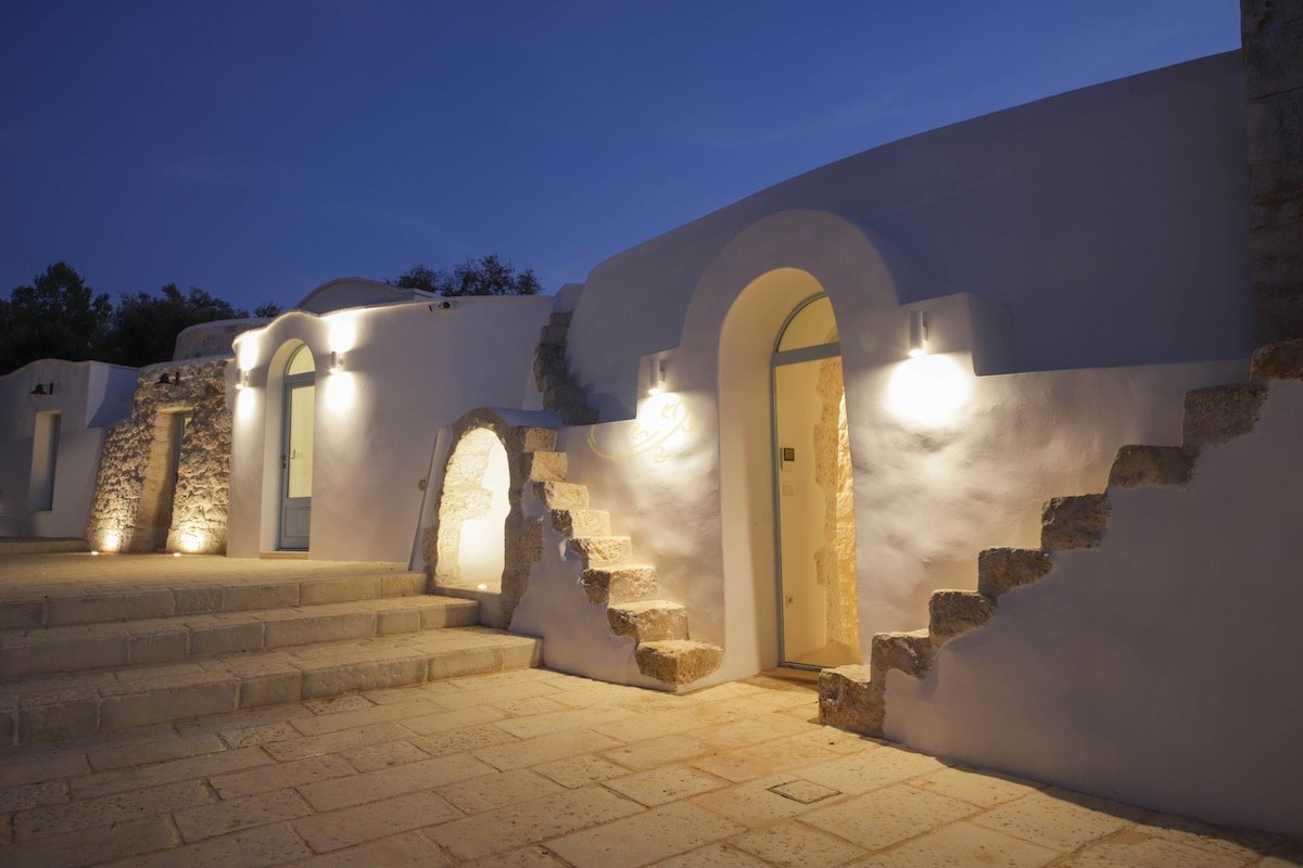 TD Lamiamola Stylish Trulli & Lamie with Pool gallery image 4