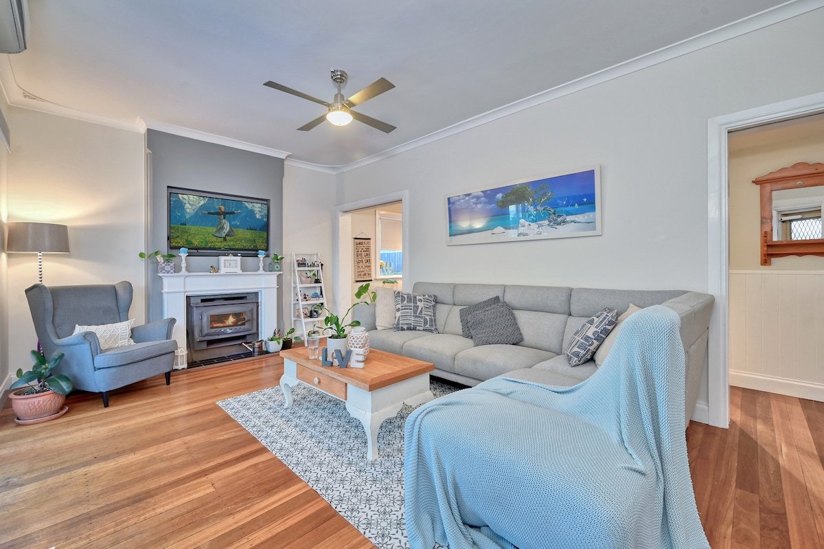 Hamptons Beach House with Heated Plunge Pool gallery image 5