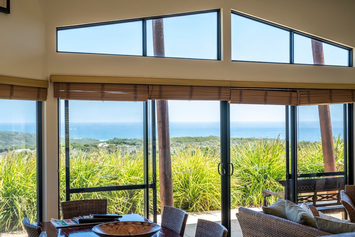 Villa – Isaacs – 2 night gallery image 3