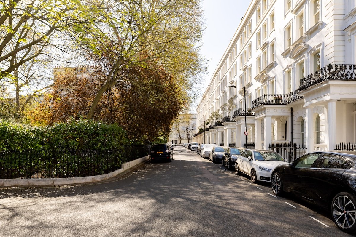 Stunning 2Bed 2Bath by Hyde Park gallery image 4