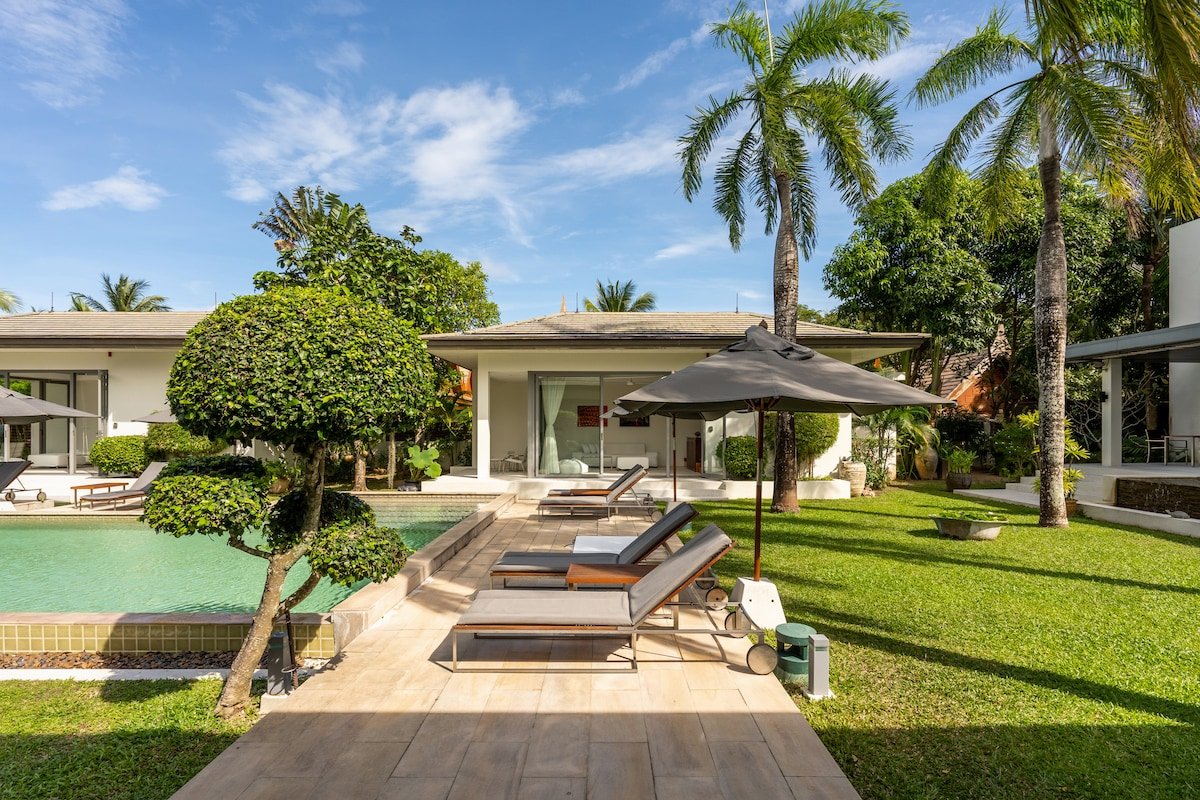 Baan Asan: Beachfront, Full Service, Pool, Gym gallery image 4